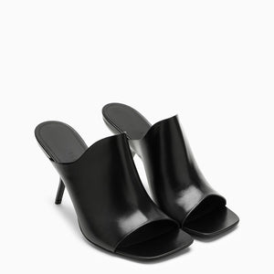 女士 FW23 系列 黑色皮革公寓鞋-露趾，细跟，皮革底