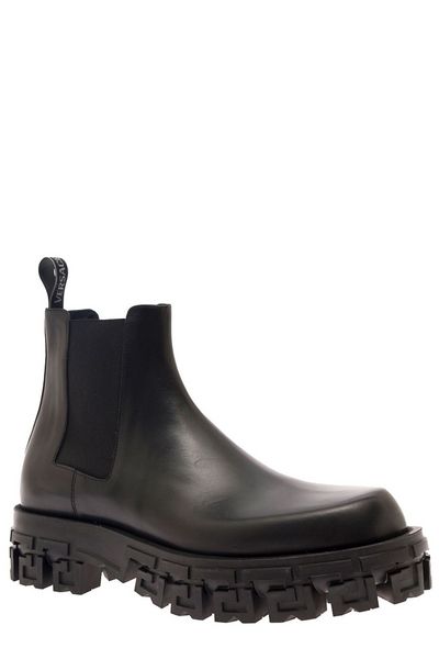 Black Boots for Men from Versace FW23 Collection