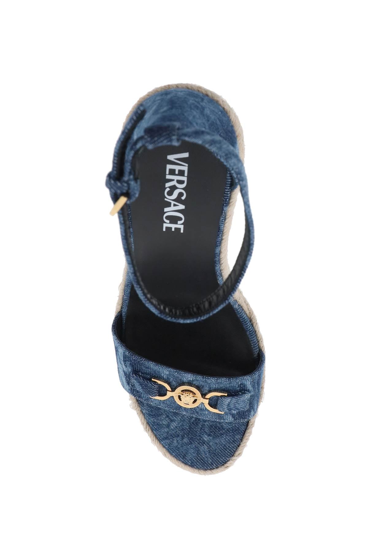简约巴洛克风格布制凉鞋，内藏草编坡跟和独特细节设计