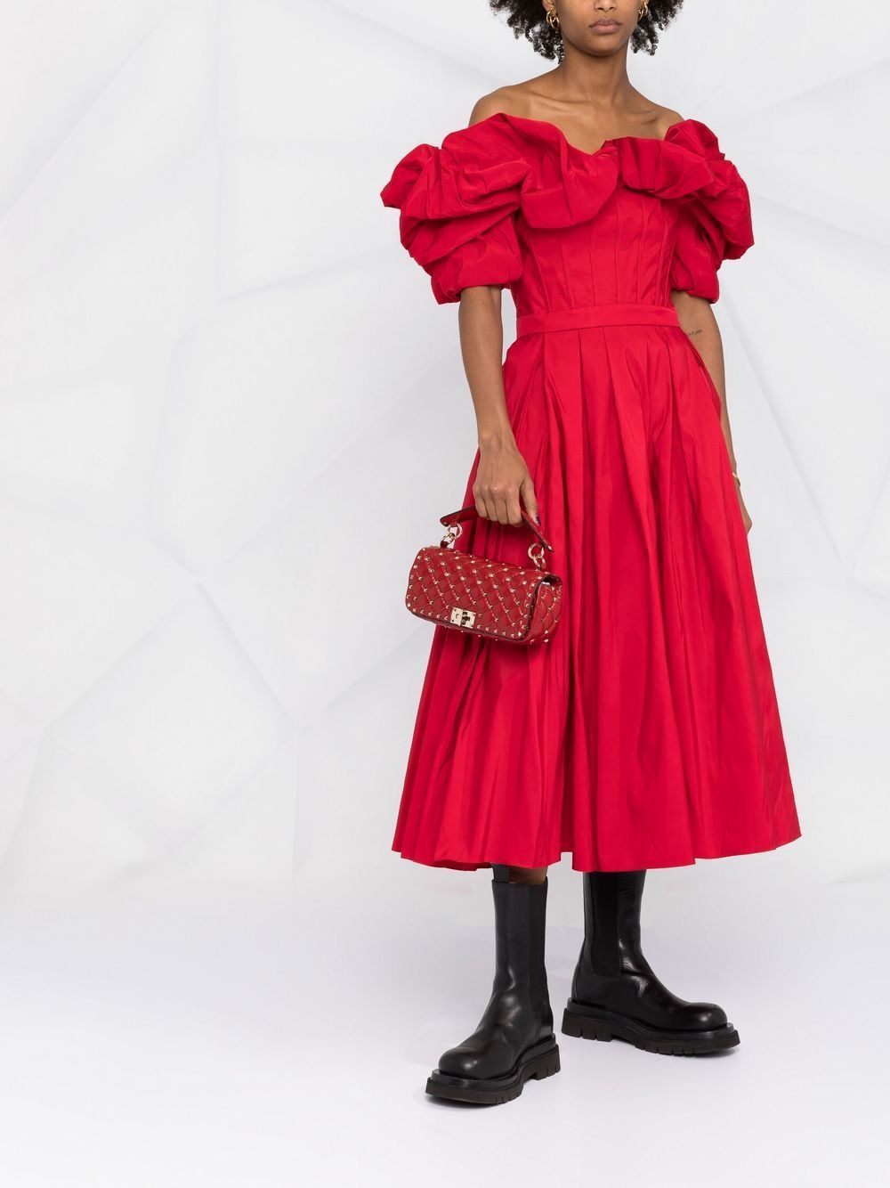 VALENTINO GARAVANI Stylish Red Leather Shoulder Handbag for Women