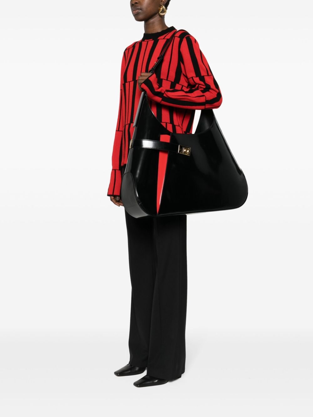 FERRAGAMO Luxurious Black Leather Handbag with Adjustable Shoulder Strap