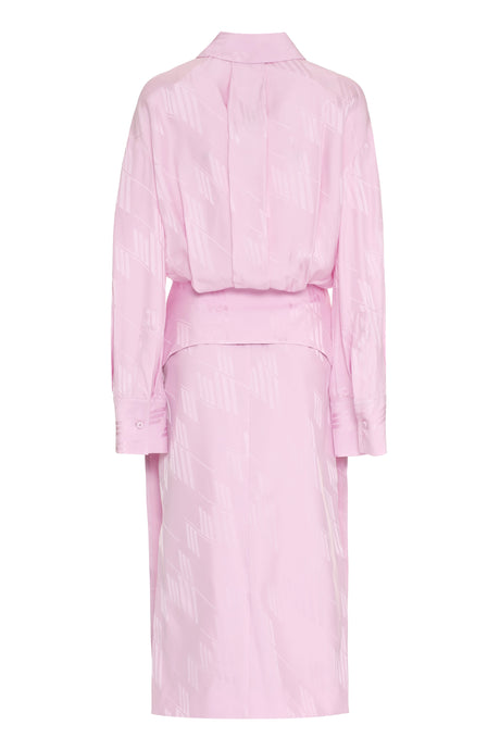ピンクのシャツ風ドレス（襟とカフス付き）