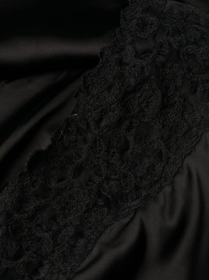 上品な黒のサテンミニドレス - SS24コレクション