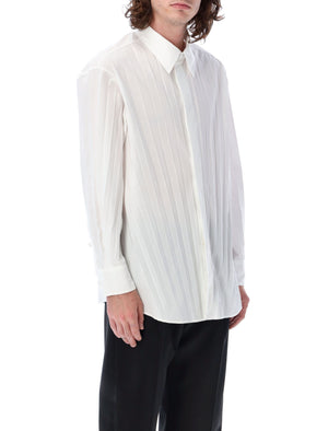 男士白色V領折紋襯衫，隱藏式鈕扣開口
