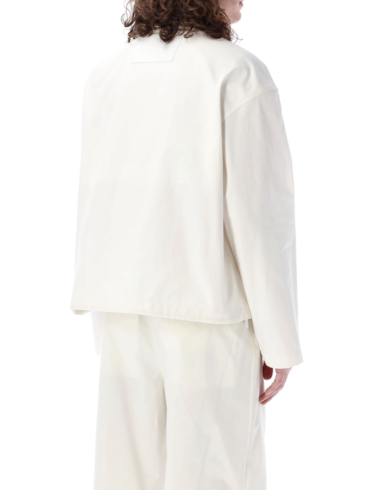男士高领白色帆布夹克，前拉链和简约设计，JIL SANDER牌皮革标志