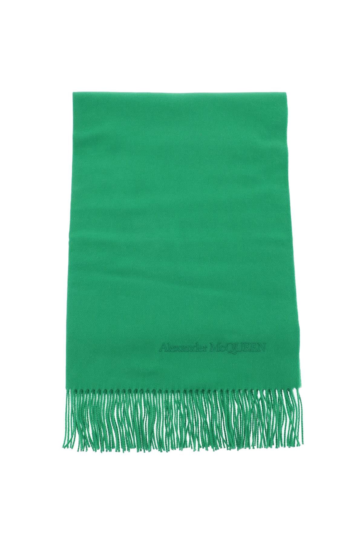 绣有标识和拼边的绿色羊绒围巾