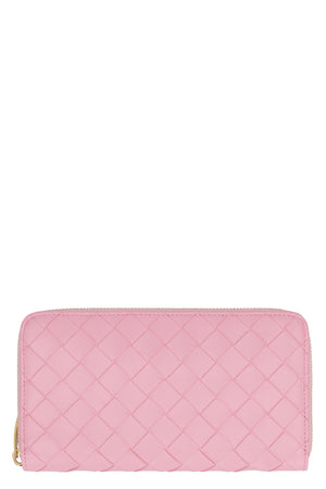 ピンクのインテレッチャートレザー ジップアラウンド財布（女性用）