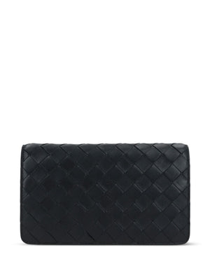 BOTTEGA VENETA Luxurious Weave Pouch Handbag for Fashionable Women
