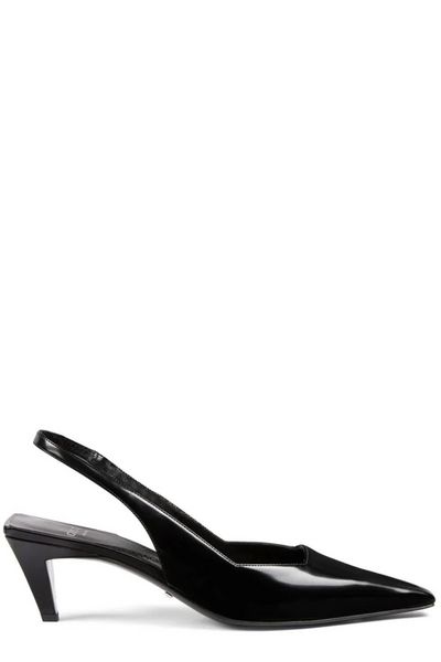 GUCCI Timeless Elegance: Pointed-Toe Leather Slingbacks for Sophisticated Women