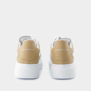 Giày Sneaker Trắng Size Lớn Nữ - Bộ Sưu Tập SS24