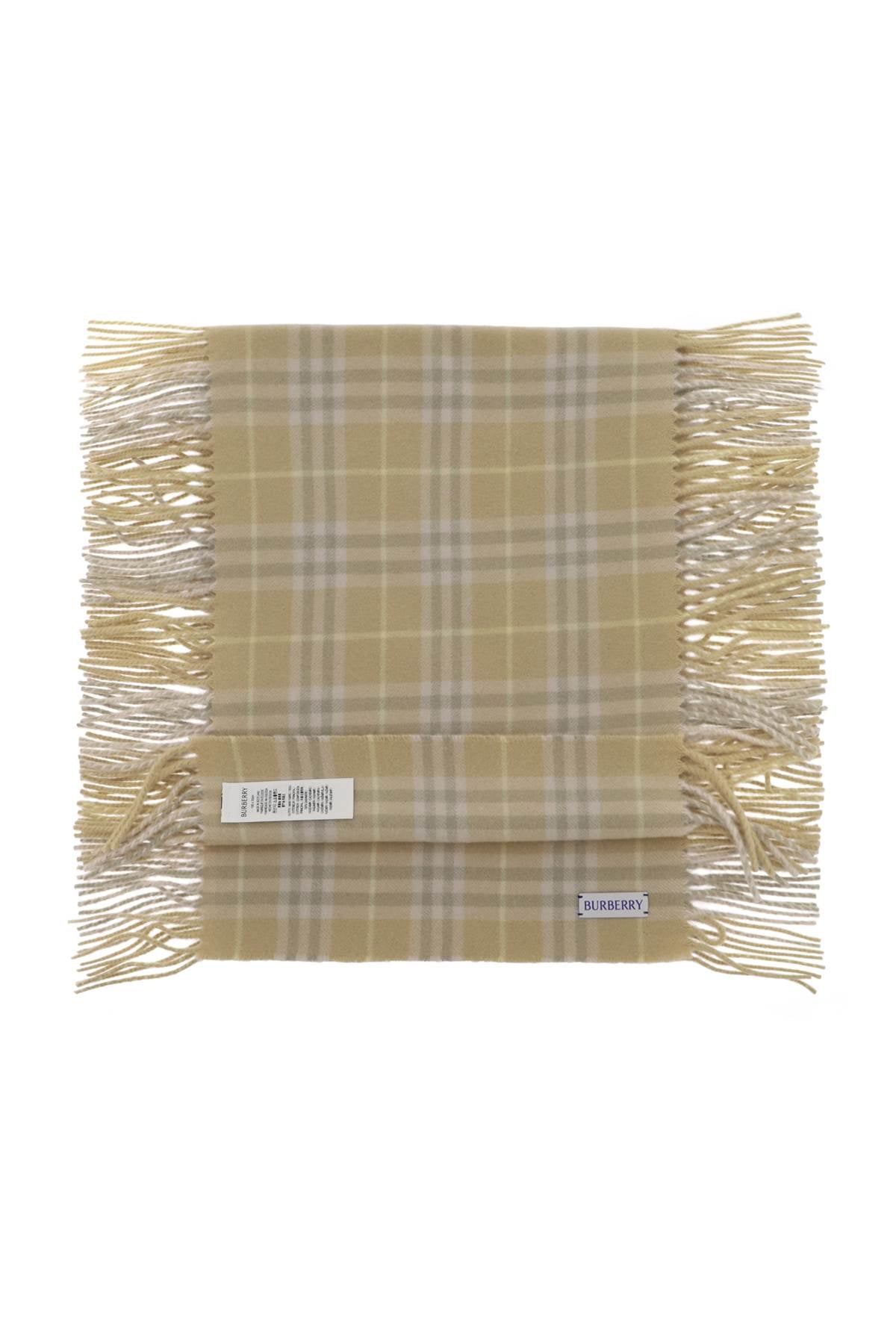 BURBERRY Luxurious Checkered Cashmere Scarf