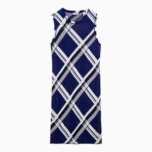 ネイビーブルーのシルクチェックワンピース - リブデザインのスリムフィットスリーブレスクルーネックドレス