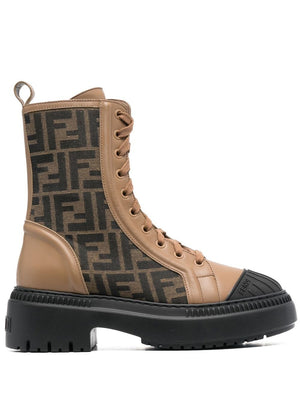 菲蒂（FENDI）100%小牛皮鞋面麂皮靴款，女士原創蕾絲系帶摩托靴，棕色系列