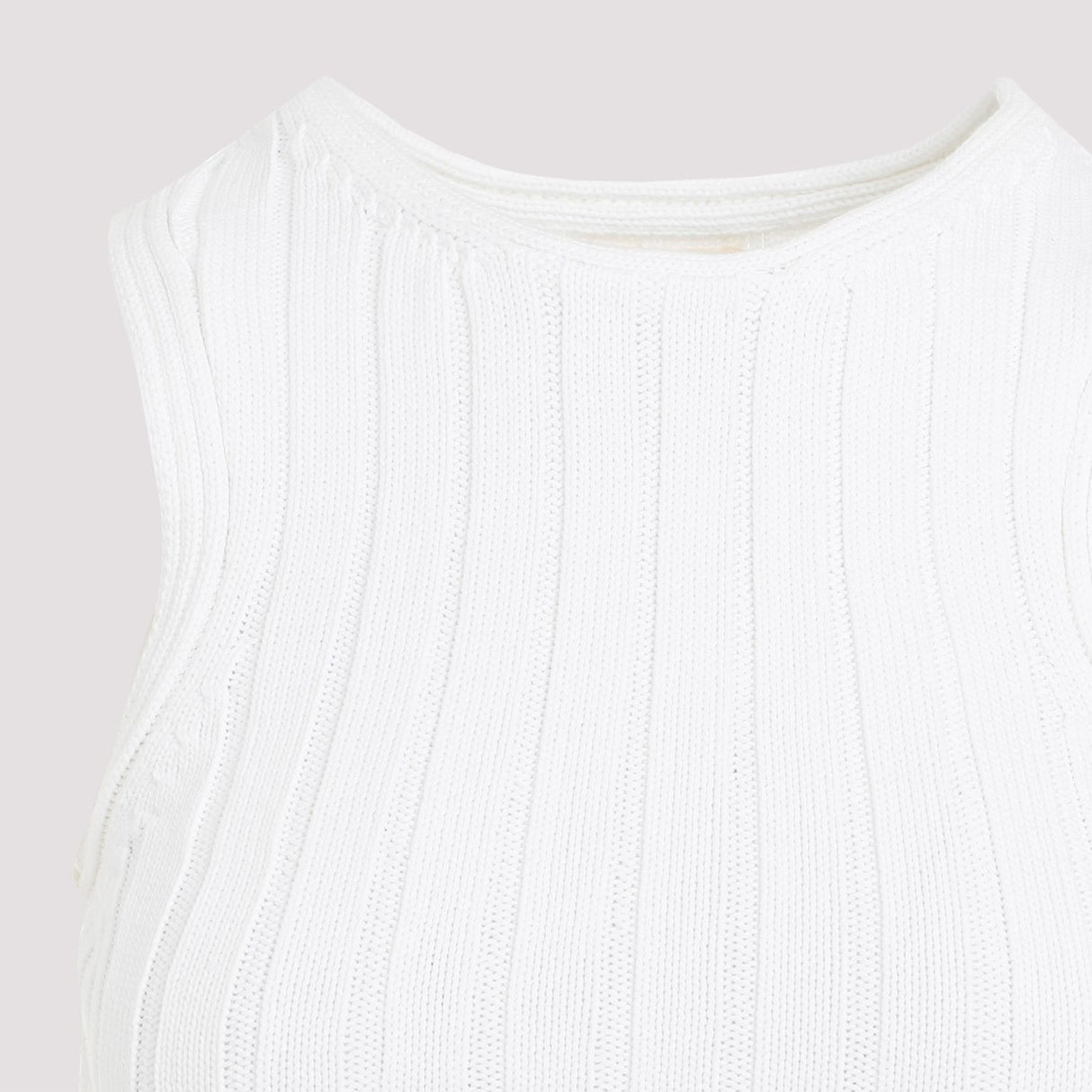 典雅白色丝绸混纺背心