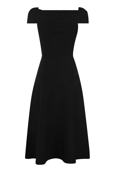 女款SS24黑色针织连衣裙，拖地设计