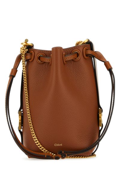 CHLOÉ Luxurious Leather Bucket Handbag - Timeless and Versatile