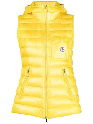 Áo khoác nữ MONCLER SS23 với màu sắc táo bạo 132 - Phù hợp để có thêm lớp