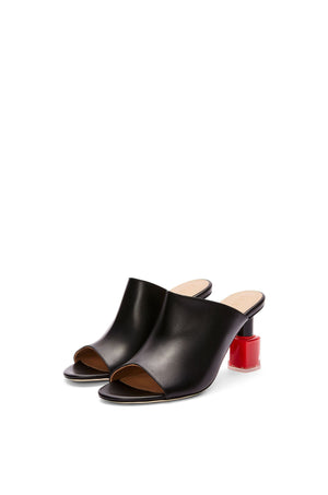 時尚黑紅短暫 – SS23系列女士涼鞋