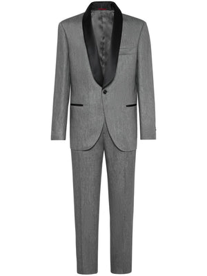 男士灰色亚麻吸烟西装配围巾领，采用可持续材料，适用于SS24季