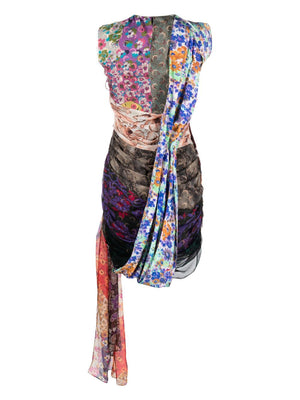 多彩絲綢拼接長裙，印有花卉圖案和不對稱下擺